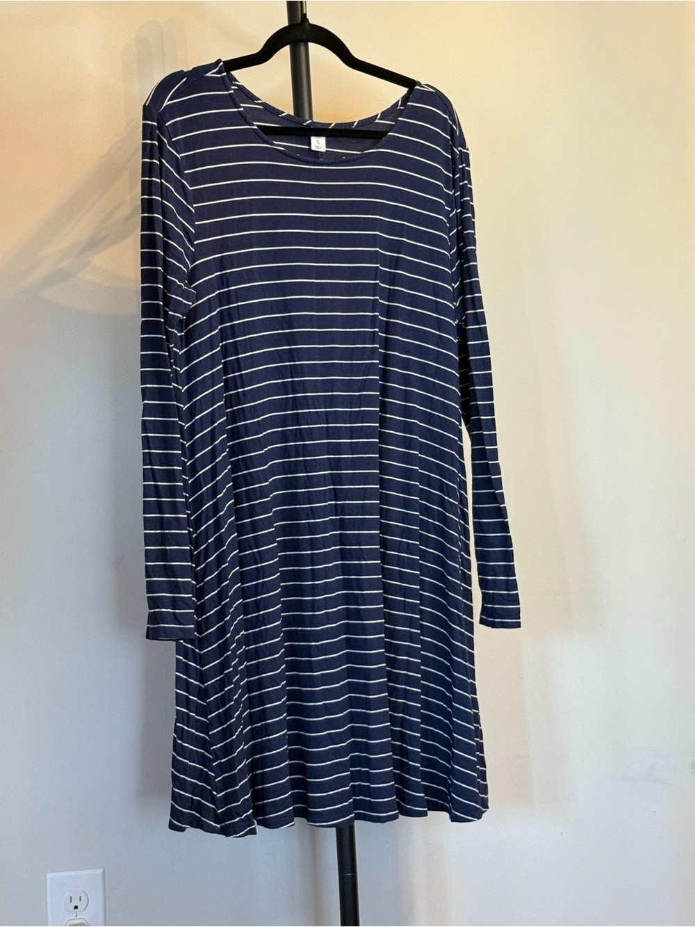 3/$15 Old Navy Navy and White Striped Long-Sleeve Swing Dress